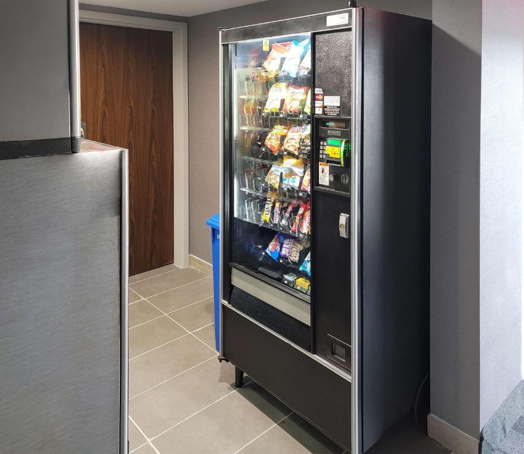 Comfort Inn & Suites Wyomissing-Reading 외부 사진