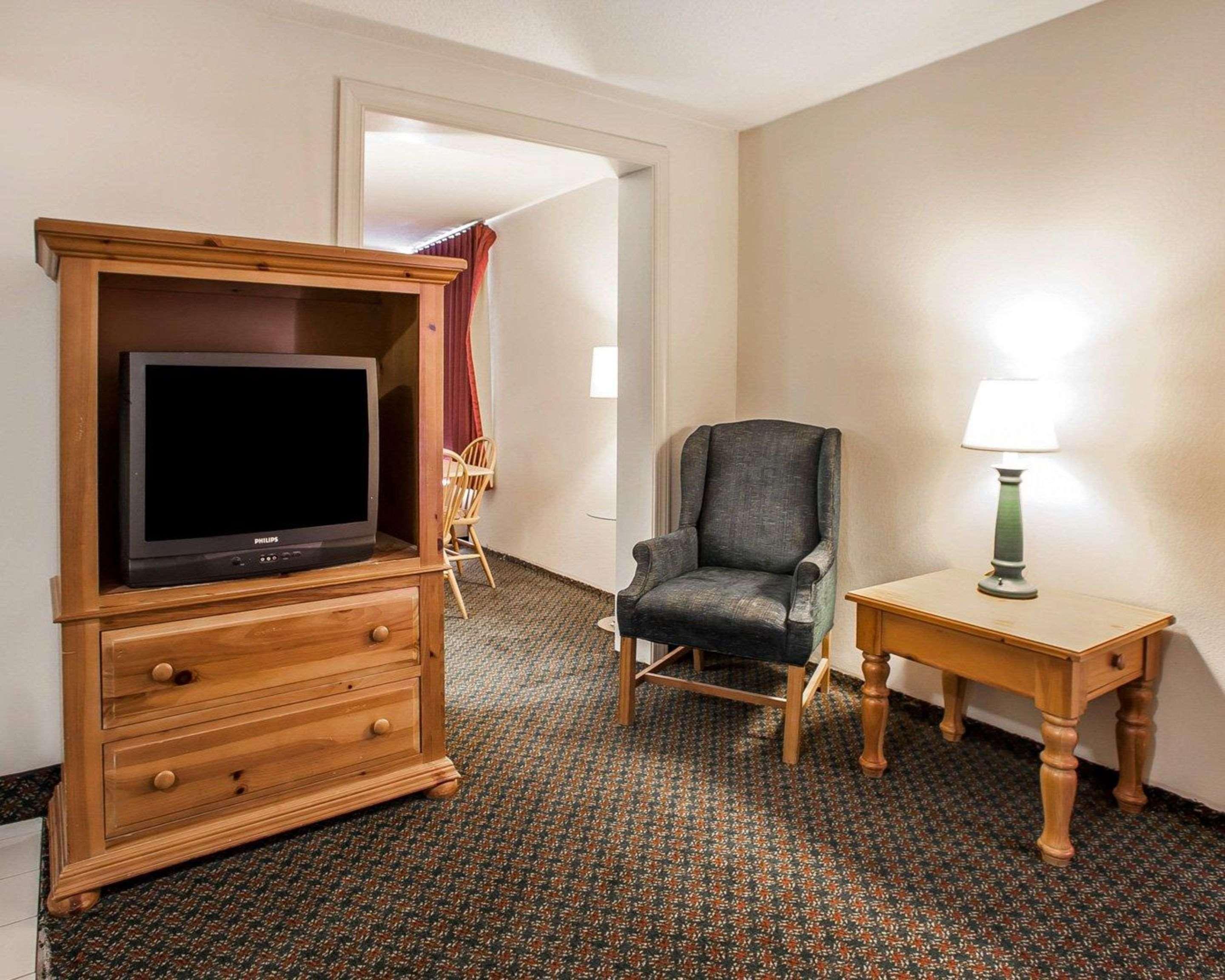 Comfort Inn & Suites Wyomissing-Reading 외부 사진